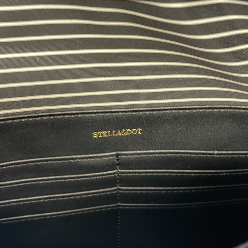 Stella and dot clutch - Picture 2 of 3